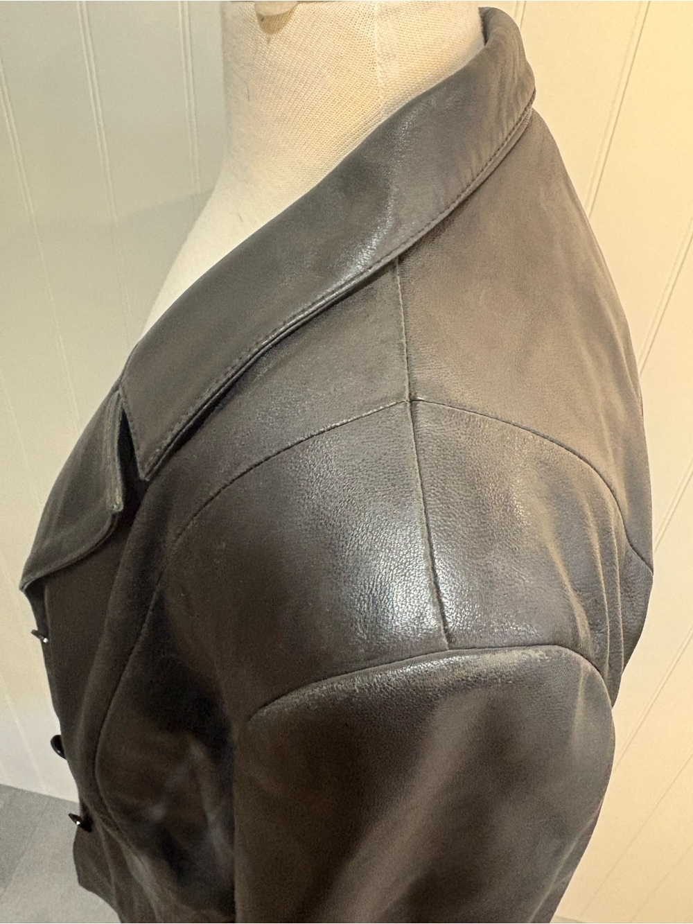 Vintage Black Genuine Leather Jacket Women’s Tailored Minimalist 90s Coat 12 - Picture 8 of 13